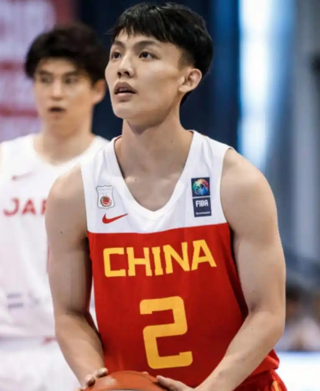 开云APP下载-CBA打完14轮，最值得入选国家队的5位球员！徐杰领衔，徐昕在列